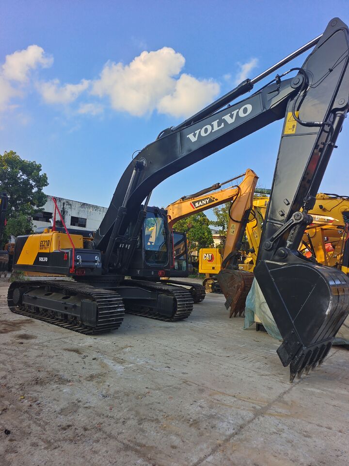 2024 Volvo EC210D crawler excavator, side view