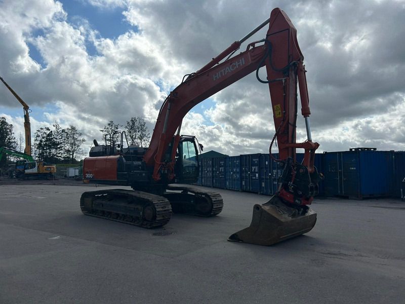 2019 Hitachi ZX300LC-6 crawler excavator, side profile view 2019 Hitachi ZX300LC-6 crawler excavator, side profile view