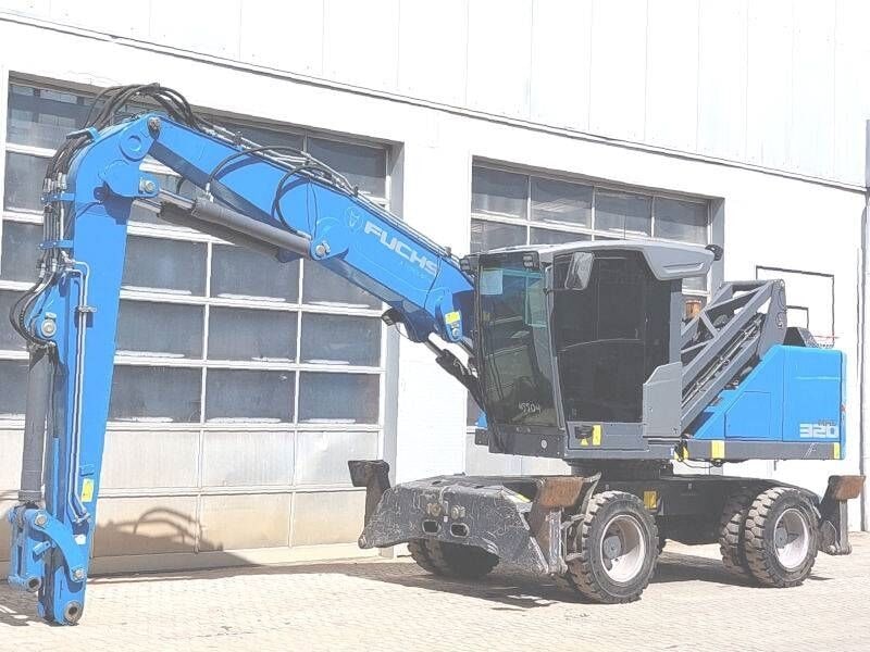 2019 Fuchs MHL320F material handler, side view 2019 Fuchs MHL320F material handler, side view