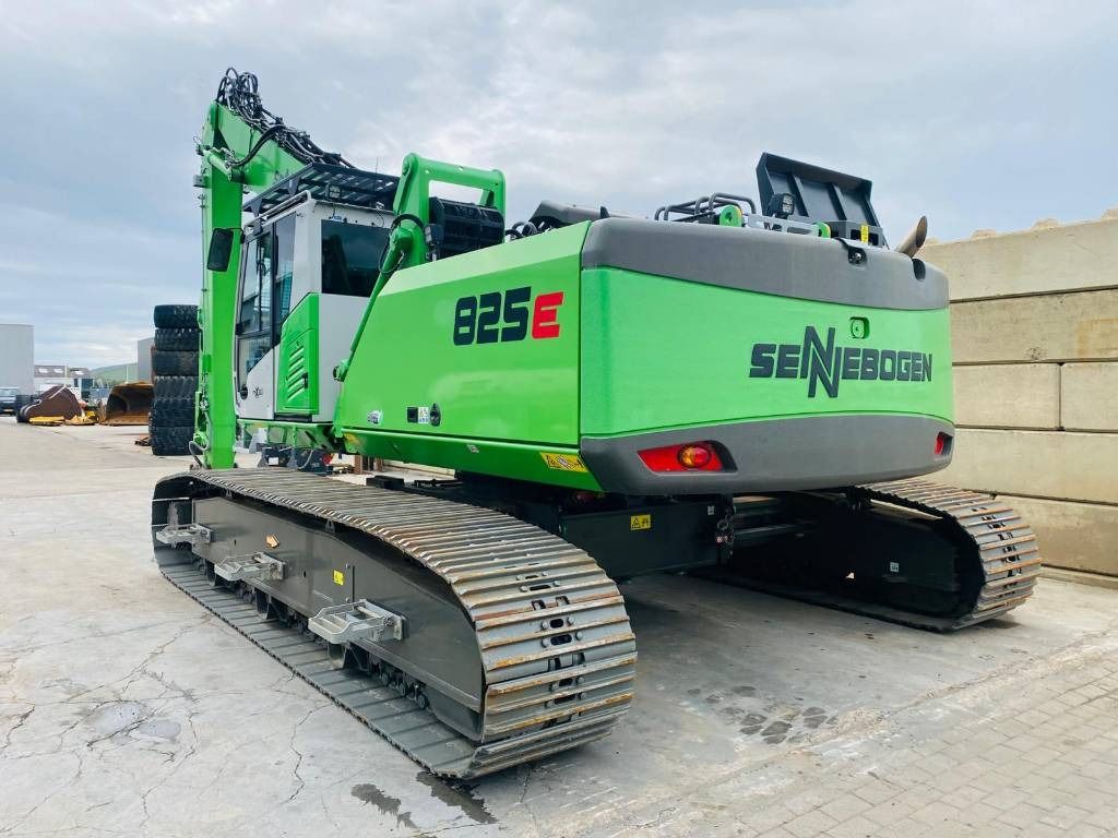 2020 Sennebogen 825 E demolition excavator, rear three-quarter view 2020 Sennebogen 825 E demolition excavator, rear three-quarter view