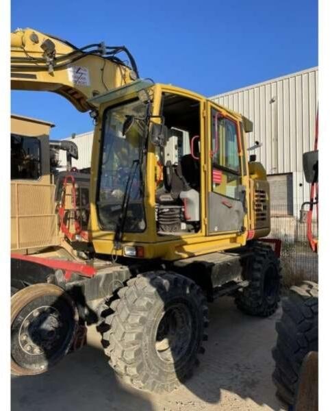2013 Atlas 1404 ZW wheel excavator, side view 2013 Atlas 1404 ZW wheel excavator, side view