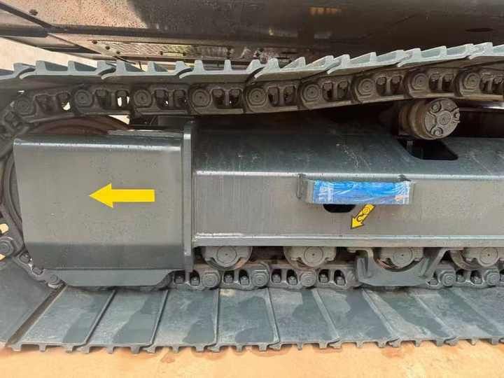 2022 Hyundai 225LVS crawler excavator track assembly detail