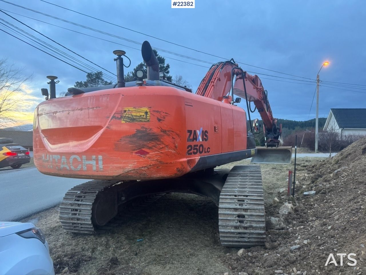 2014 Hitachi Zaxis 250LC crawler excavator, rear view 2014 Hitachi Zaxis 250LC crawler excavator, rear view