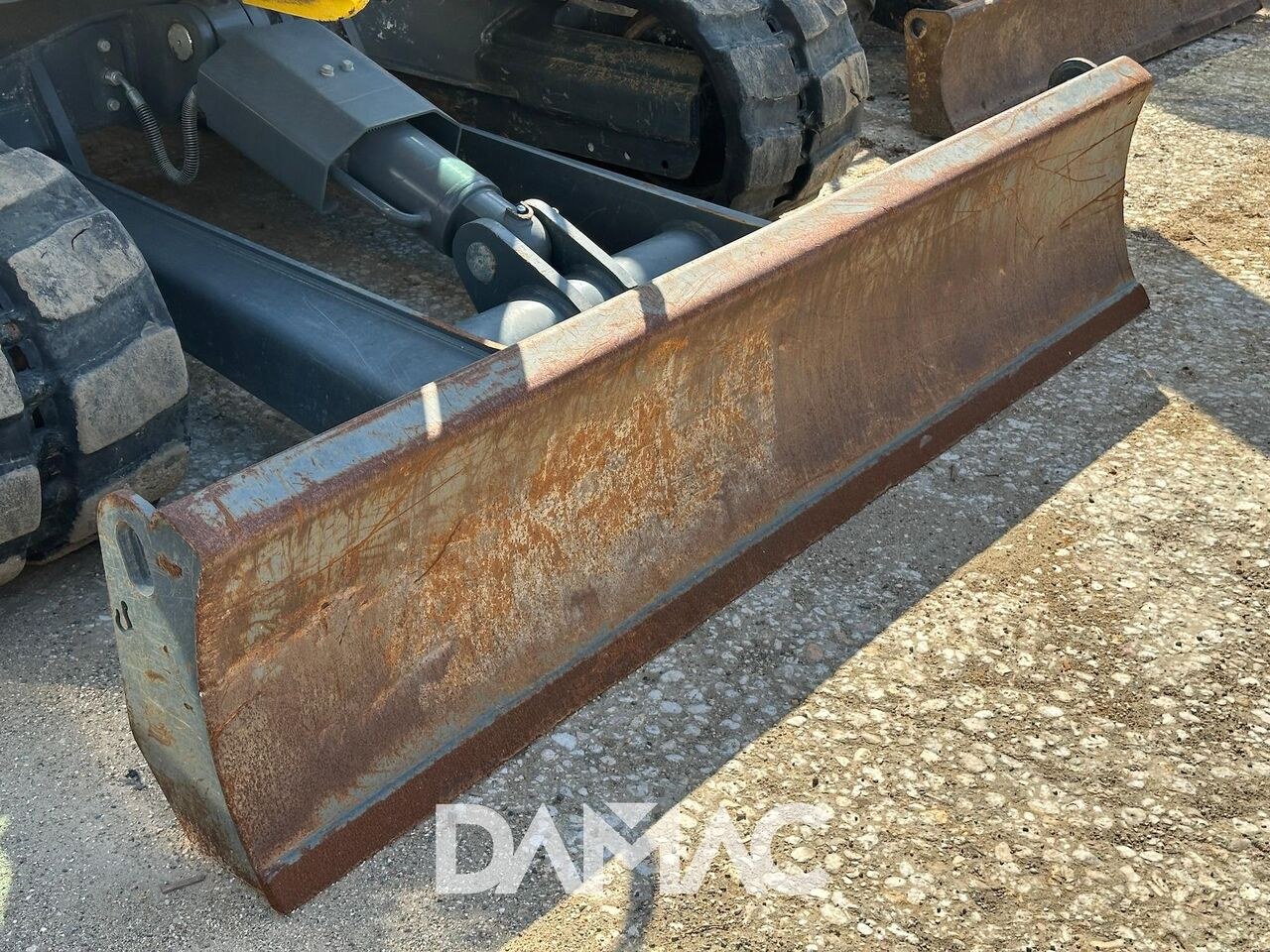 2022 Wacker Neuson EZ50 mini excavator dozer blade view 2022 Wacker Neuson EZ50 mini excavator dozer blade view