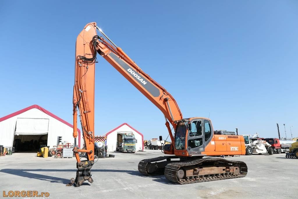2010 Doosan DX300 long-reach crawler excavator, side view 2010 Doosan DX300 long-reach crawler excavator, side view