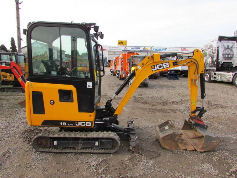 2020 JCB 19C-1 mini excavator, side view 2020 JCB 19C-1 mini excavator, side view