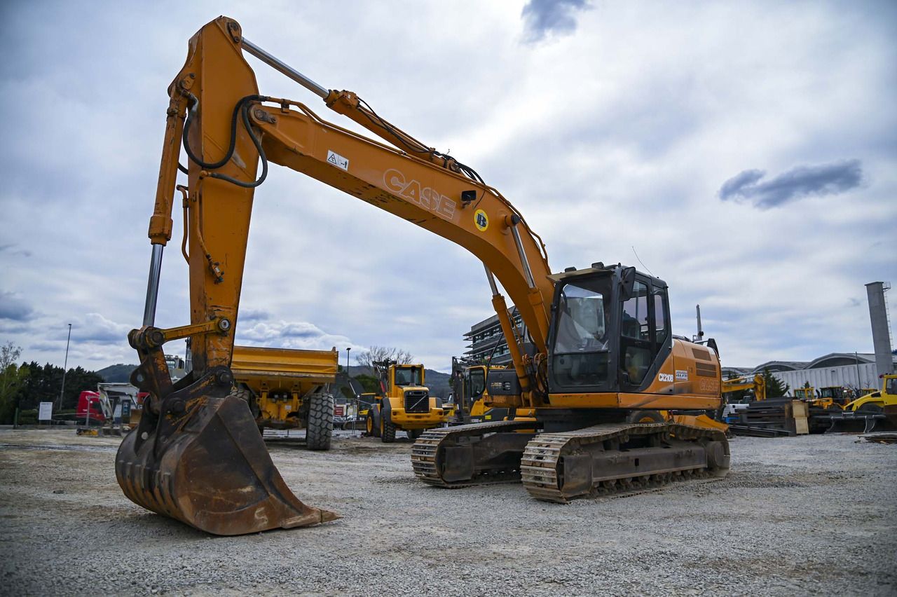 2007 CASE CX210B NLC crawler excavator, side view