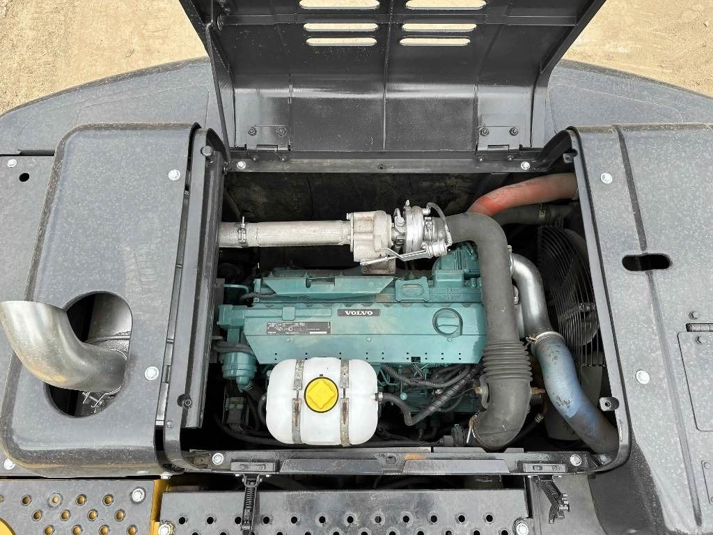 2023 Volvo EC210D crawler excavator engine compartment view 2023 Volvo EC210D crawler excavator engine compartment view