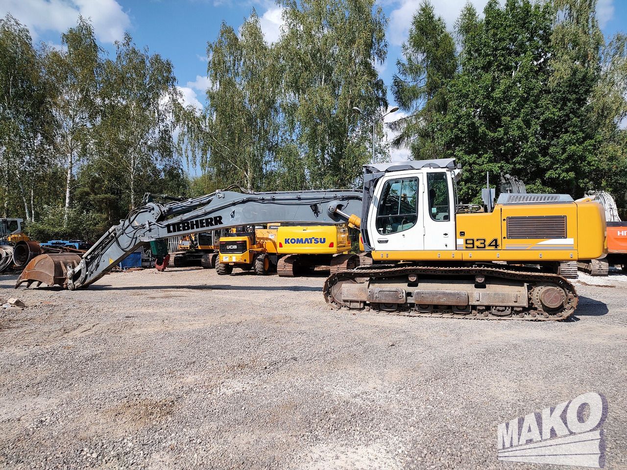 2012 Liebherr R934C NLC crawler excavator side view 2012 Liebherr R934C NLC crawler excavator side view