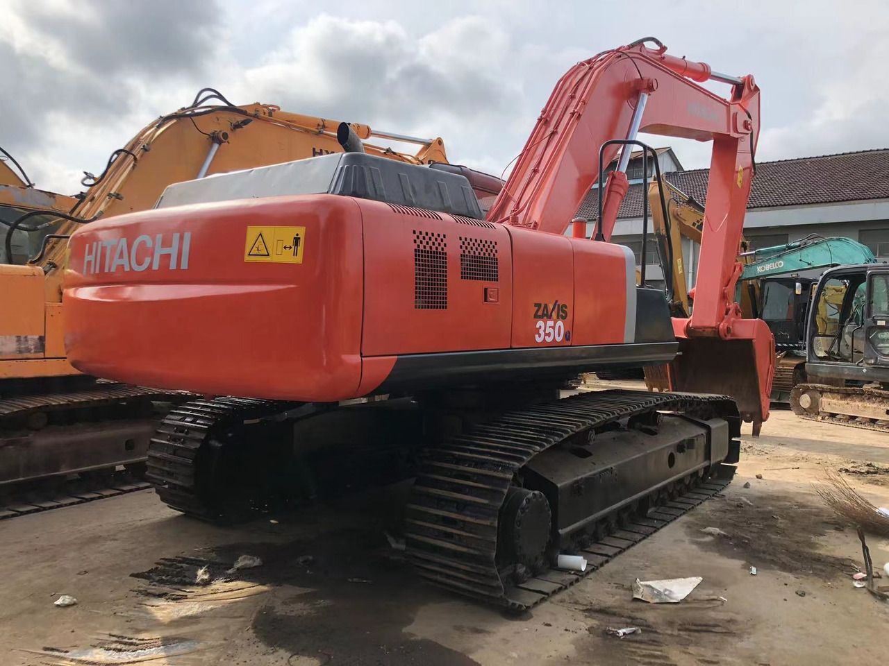 2019 Hitachi Zaxis 350 crawler excavator, rear three-quarter view
