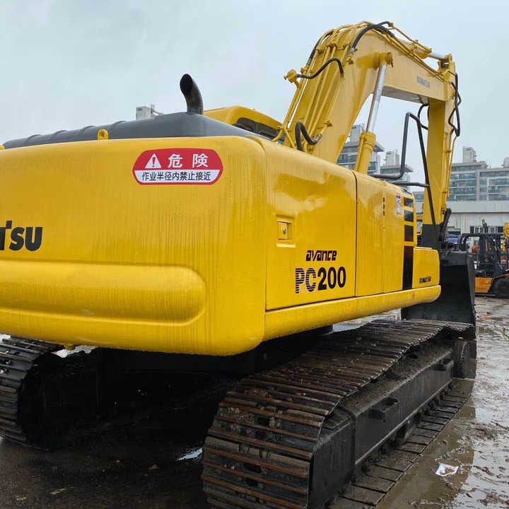 2020 Komatsu PC200-6 crawler excavator, rear three-quarter view 2020 Komatsu PC200-6 crawler excavator, rear three-quarter view