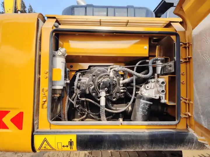 2020 Sany 135C crawler excavator engine compartment view 2020 Sany 135C crawler excavator engine compartment view