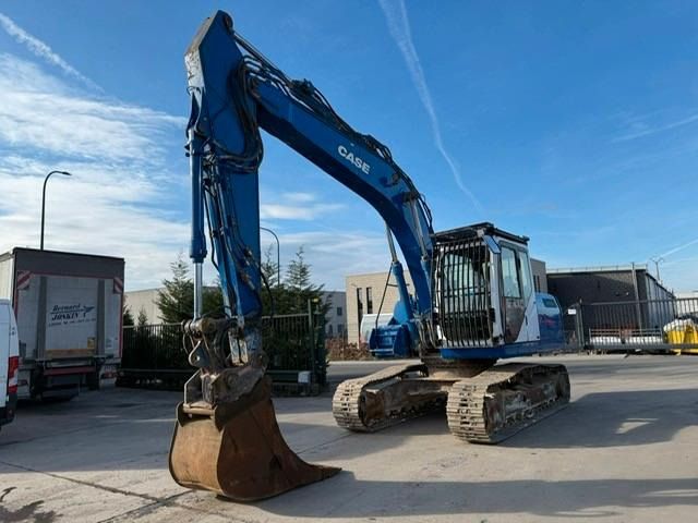 2012 CASE CX160B crawler excavator, side view 2012 CASE CX160B crawler excavator, side view