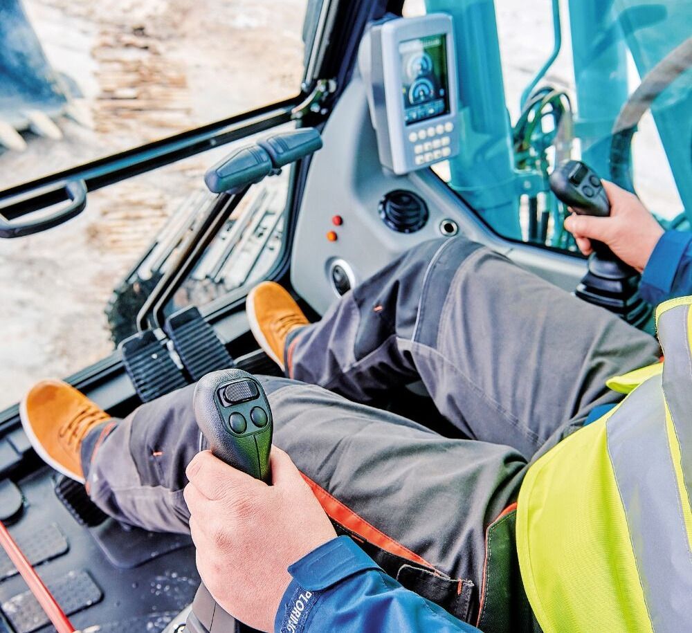 2024 Sunward SWE155F crawler excavator interior operator view 2024 Sunward SWE155F crawler excavator interior operator view