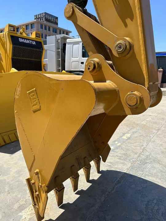 2024 Caterpillar 320D2 Raupenbagger Löffel Detail 2024 Caterpillar 320D2 Raupenbagger Löffel Detail