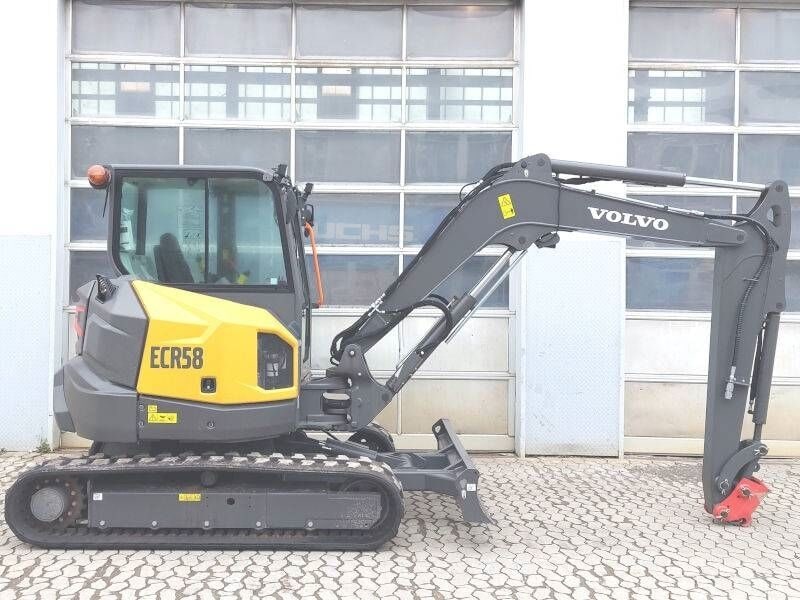 2023 Volvo ECR58F mini excavator, side view 2023 Volvo ECR58F mini excavator, side view