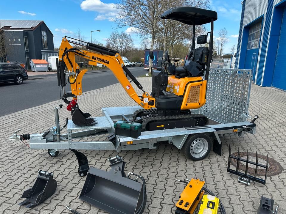 Berger Kraus BK1350JSR mini excavator on trailer Berger Kraus BK1350JSR mini excavator on trailer