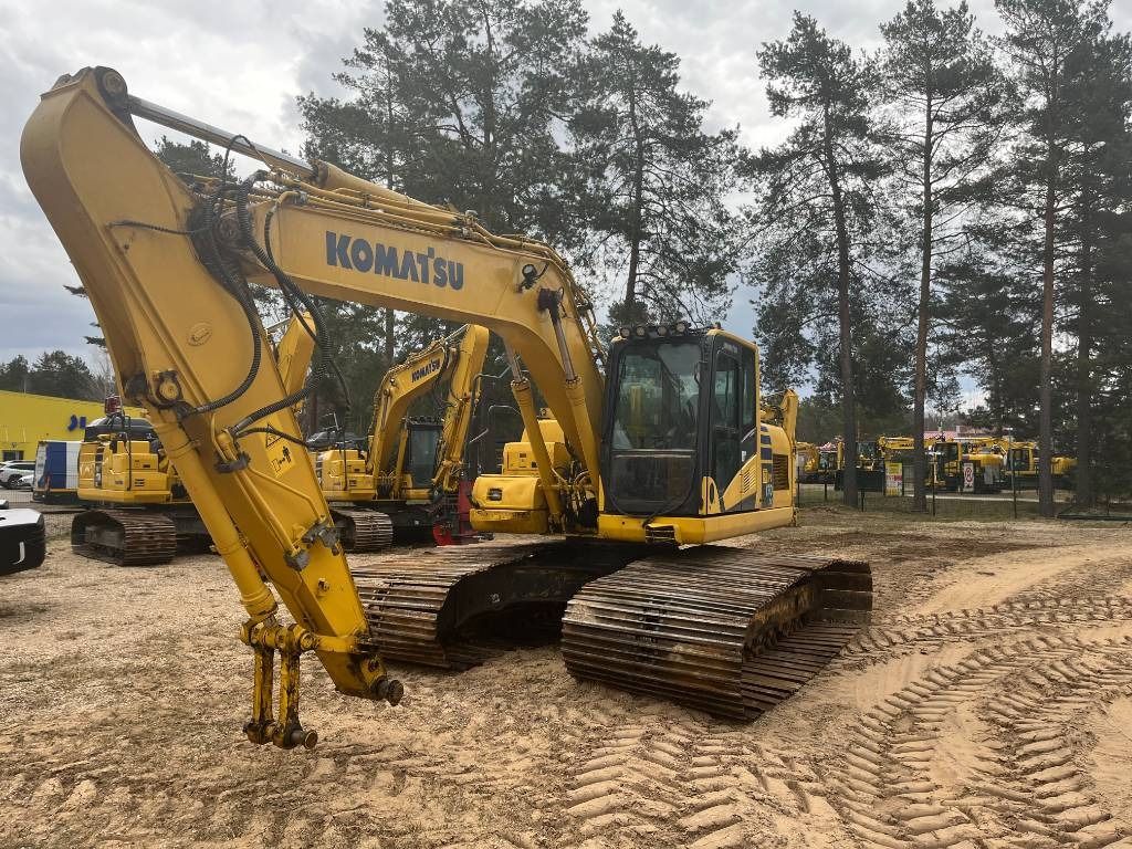 2019 Komatsu PC170LC-11 crawler excavator, front three-quarter view 2019 Komatsu PC170LC-11 crawler excavator, front three-quarter view