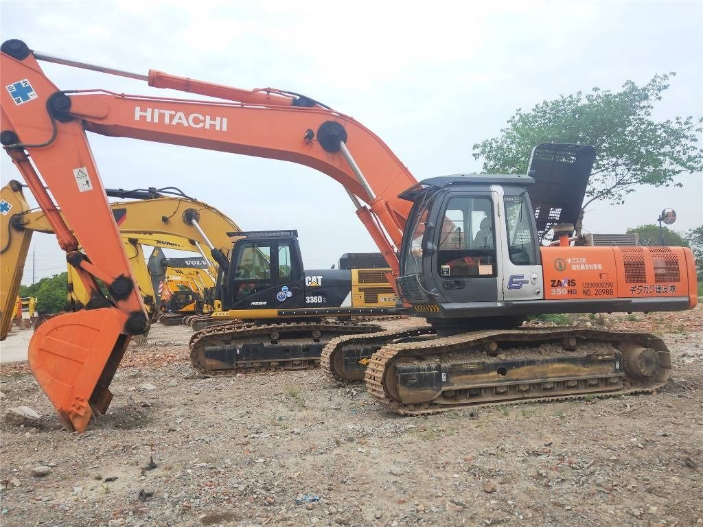 2023 Hitachi ZX350H-3G crawler excavator, side view 2023 Hitachi ZX350H-3G crawler excavator, side view