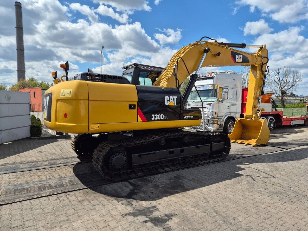 2022 Caterpillar 330D2L crawler excavator, rear three-quarter view