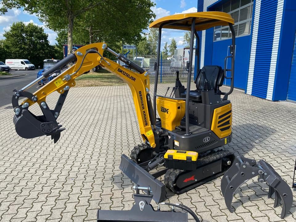 Berger Kraus BK1250JSR mini excavator, side view