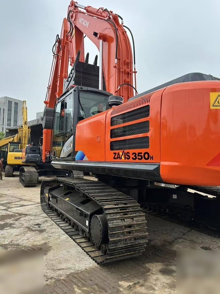 2024 Hitachi ZAXIS 350H crawler excavator, rear three-quarter view 2024 Hitachi ZAXIS 350H crawler excavator, rear three-quarter view