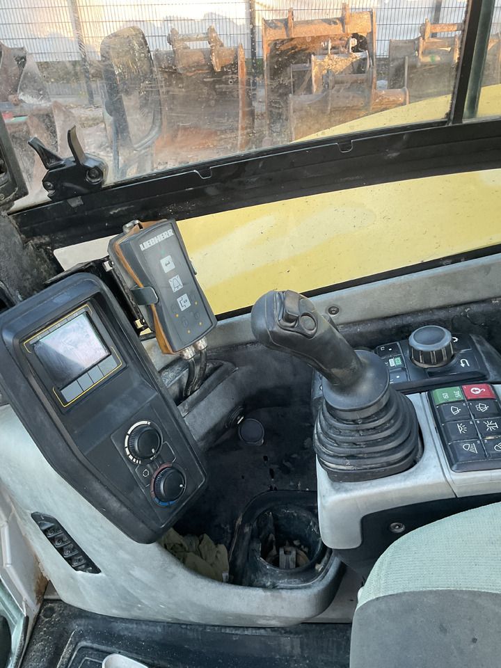 2017 Wacker Neuson ET90 crawler excavator interior cab view 2017 Wacker Neuson ET90 crawler excavator interior cab view