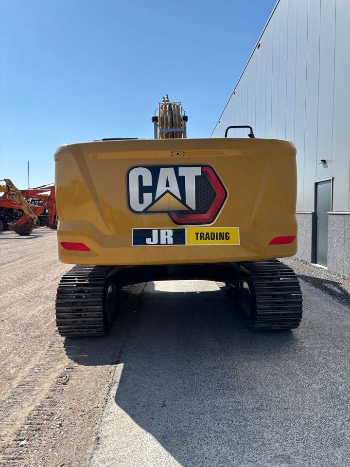 2025 Caterpillar 330GC crawler excavator rear view 2025 Caterpillar 330GC crawler excavator rear view