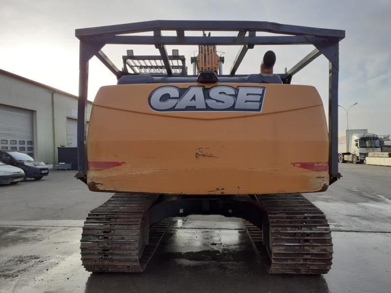 2017 CASE CX250D crawler excavator rear view 2017 CASE CX250D crawler excavator rear view