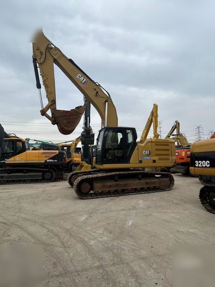2024 Caterpillar 330 crawler excavator, side profile view 2024 Caterpillar 330 crawler excavator, side profile view