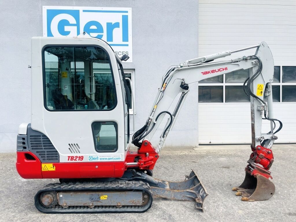 2019 Takeuchi TB219 mini excavator, side view 2019 Takeuchi TB219 mini excavator, side view