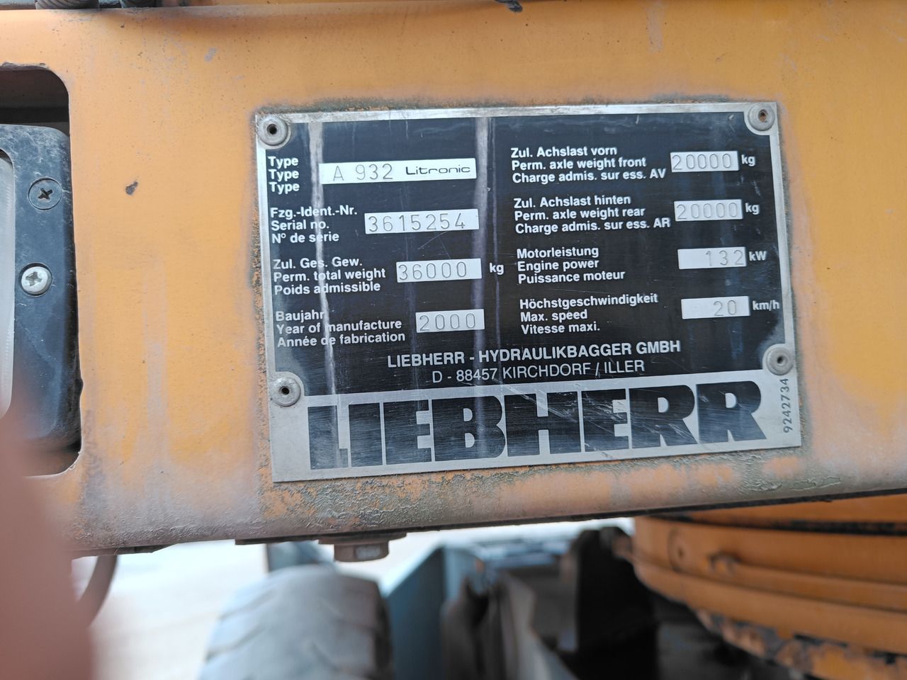 2000 Liebherr A 932 Litronic identification plate 2000 Liebherr A 932 Litronic identification plate