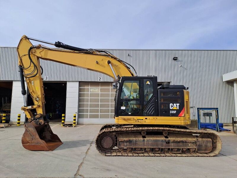 2016 Caterpillar 335F LCR crawler excavator, side profile view