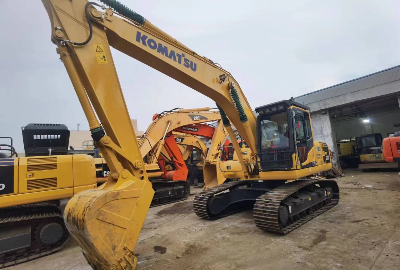 2023 Komatsu PC200 crawler excavator, front three-quarter view 2023 Komatsu PC200 crawler excavator, front three-quarter view