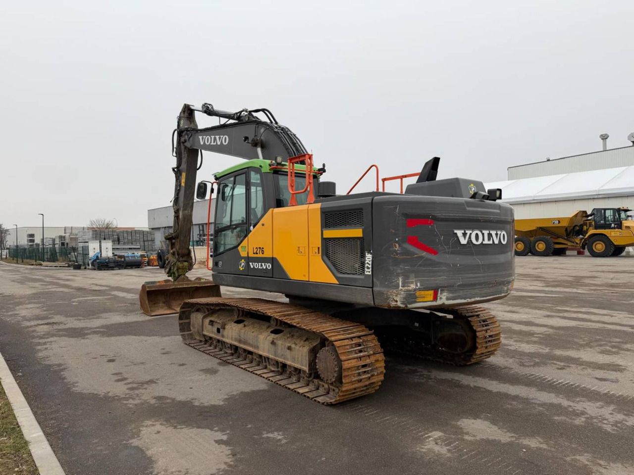 2020 Volvo EC220EL crawler excavator, rear three-quarter view