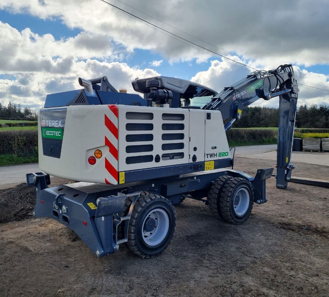 2023 Terex TWH 220 material handler, rear three-quarter view 2023 Terex TWH 220 material handler, rear three-quarter view