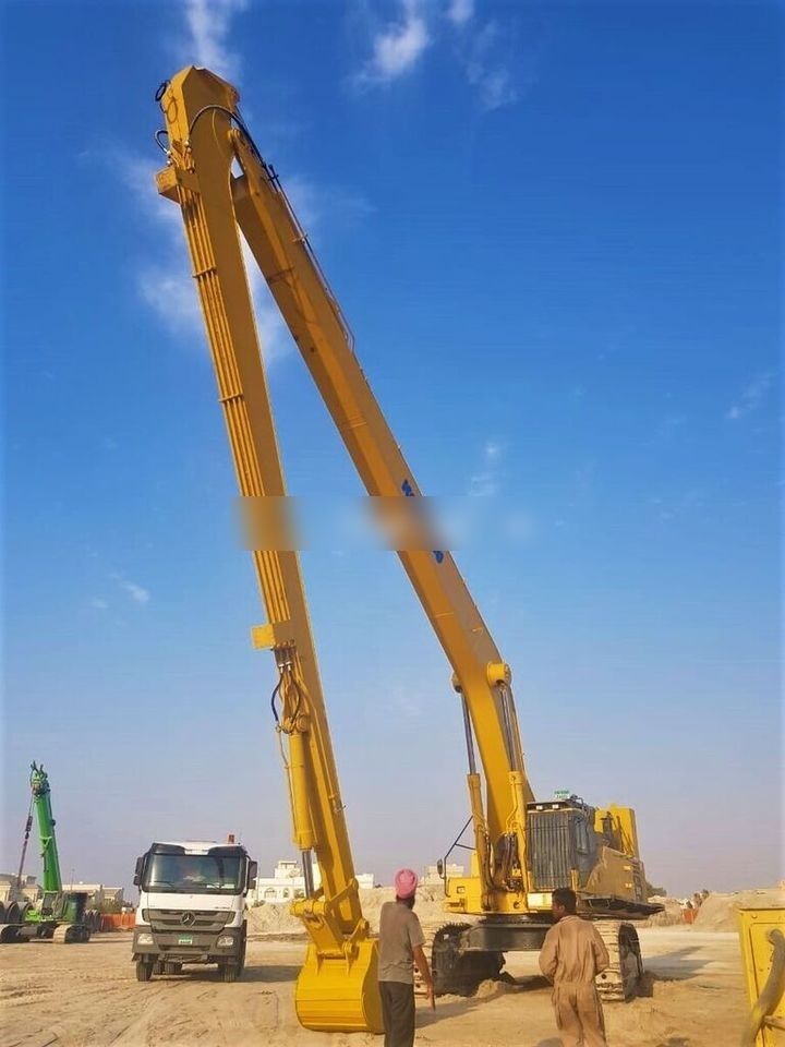 2022 Komatsu PC800-PC 2000 crawler excavator with long-reach boom 2022 Komatsu PC800-PC 2000 crawler excavator with long-reach boom