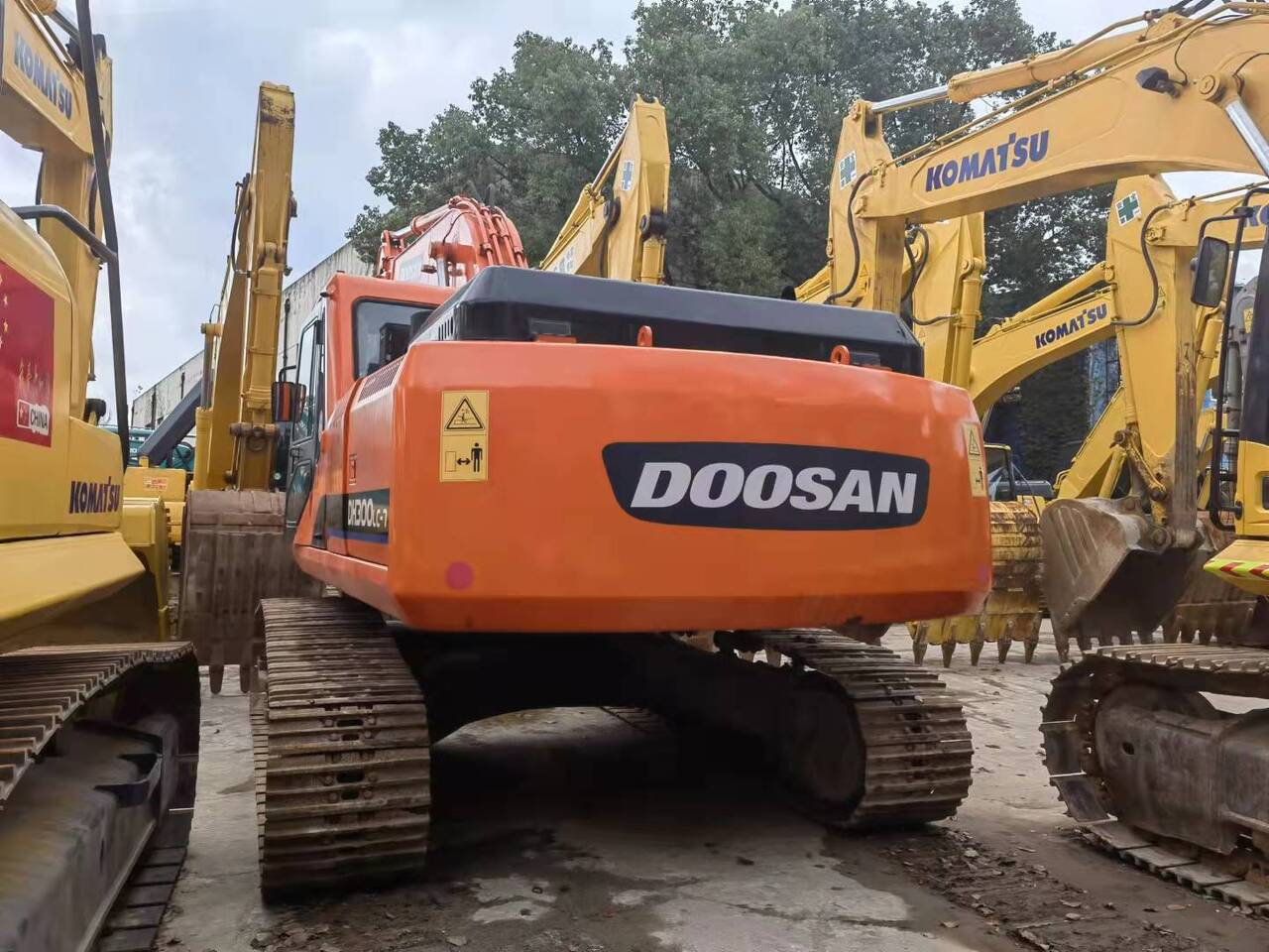 2014 Doosan DH300 LC-7 crawler excavator rear view