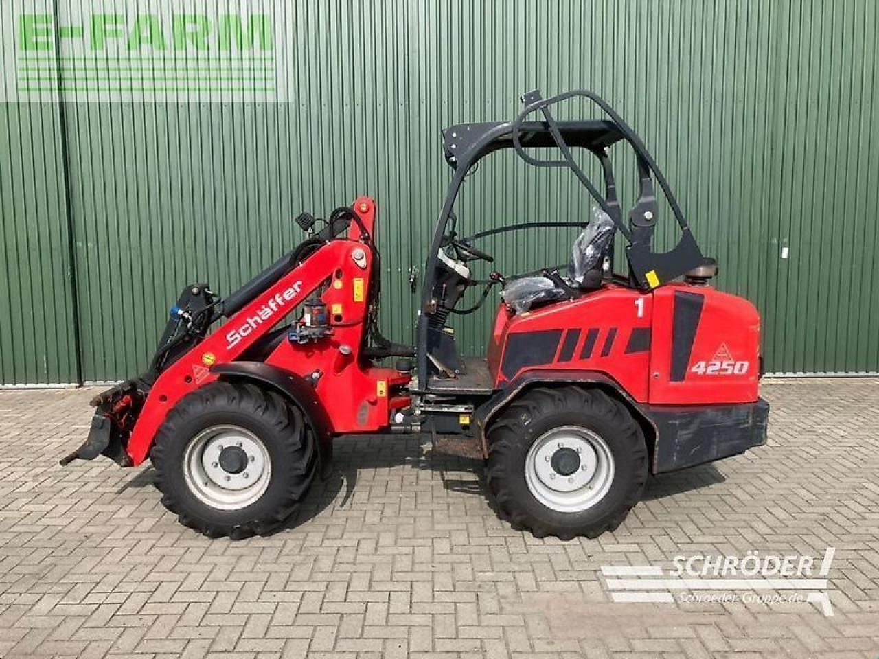 2020 Schäffer 4250 mini excavator, side view 2020 Schäffer 4250 mini excavator, side view