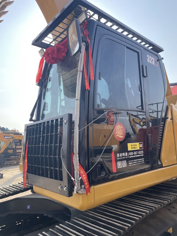 2024 Caterpillar 323 crawler excavator cab view 2024 Caterpillar 323 crawler excavator cab view
