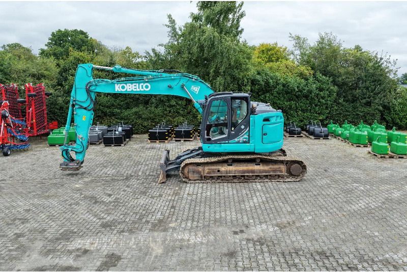 2017 Kobelco SK 230 SR LC-5 crawler excavator, side view 2017 Kobelco SK 230 SR LC-5 crawler excavator, side view