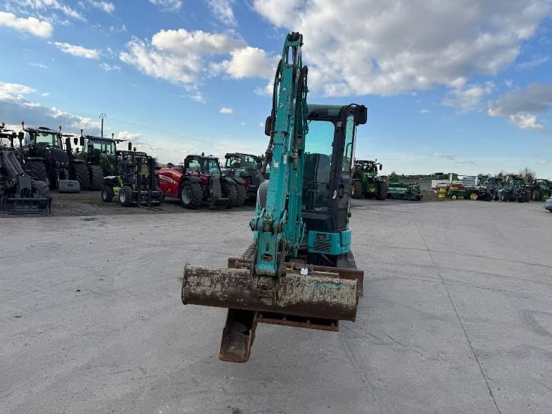2018 Kobelco SK25SR-6E mini excavator, front view 2018 Kobelco SK25SR-6E mini excavator, front view