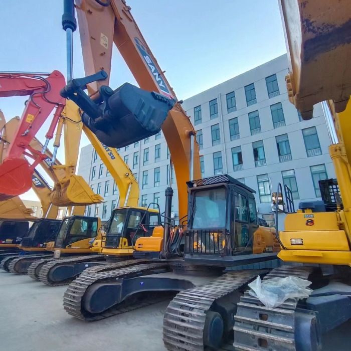 2020 Sany 365H crawler excavator, front three-quarter view 2020 Sany 365H crawler excavator, front three-quarter view