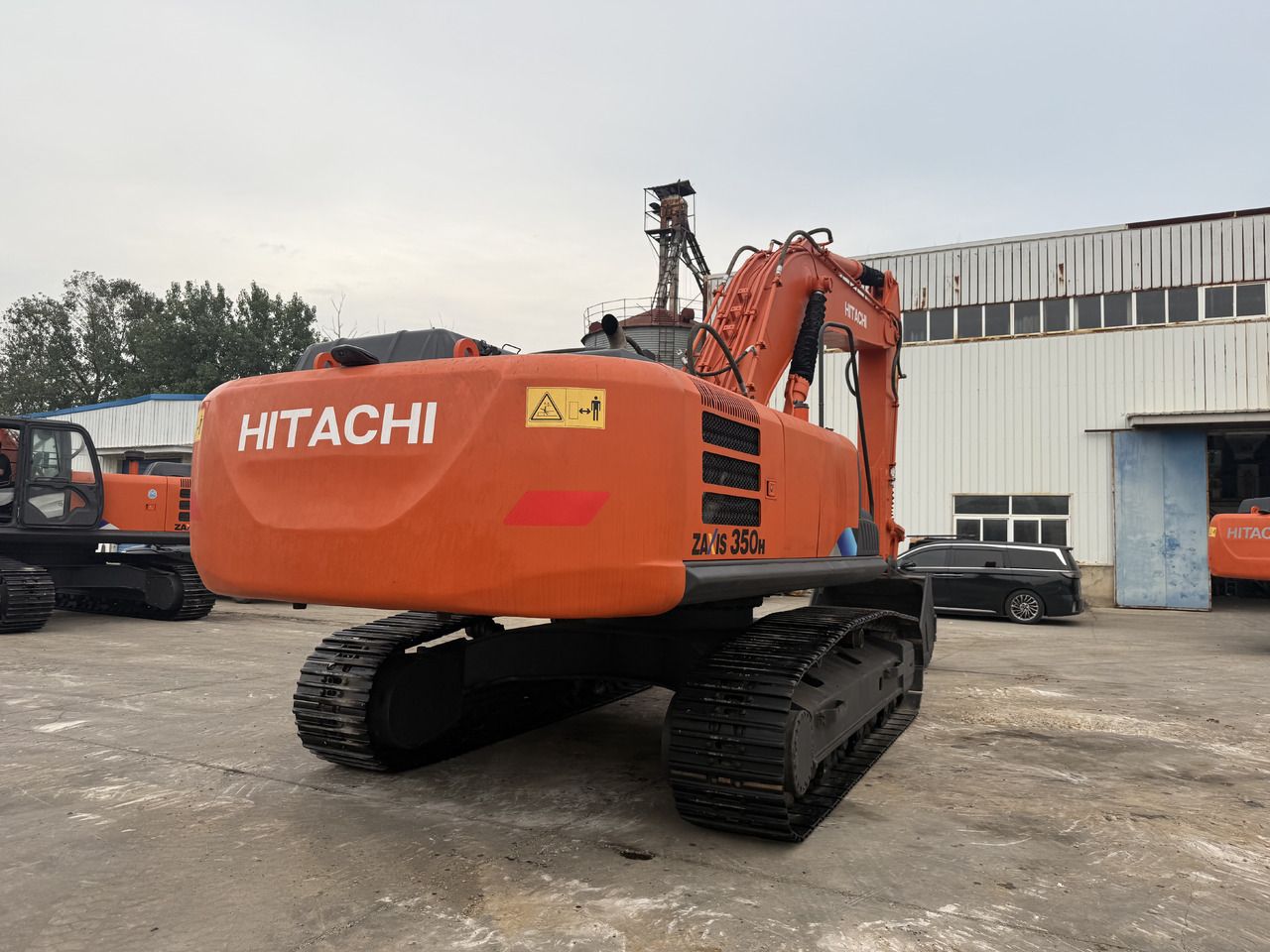 2024 Hitachi Zaxis 350H crawler excavator, rear three-quarter view 2024 Hitachi Zaxis 350H crawler excavator, rear three-quarter view