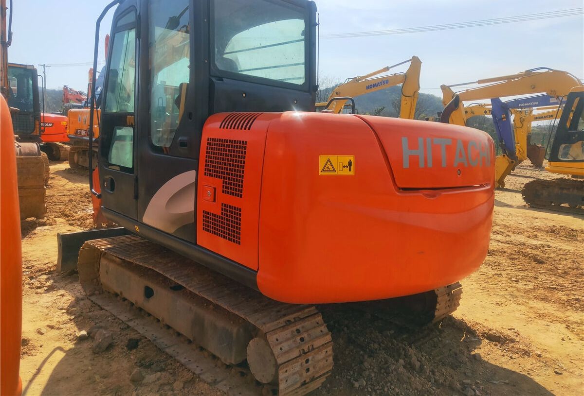Hitachi ZX60 mini excavator, rear three-quarter view Hitachi ZX60 mini excavator, rear three-quarter view