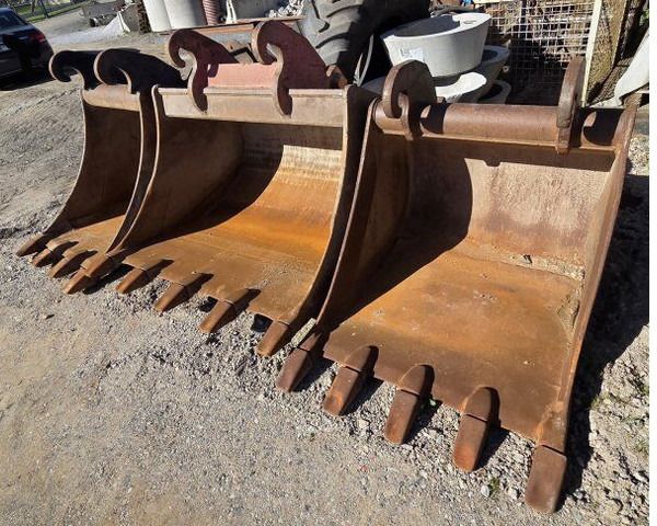 2009 Caterpillar M318D wheel excavator bucket attachments
