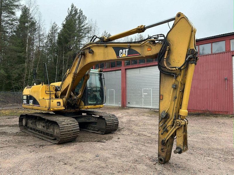 2004 Caterpillar 315C crawler excavator, side view 2004 Caterpillar 315C crawler excavator, side view