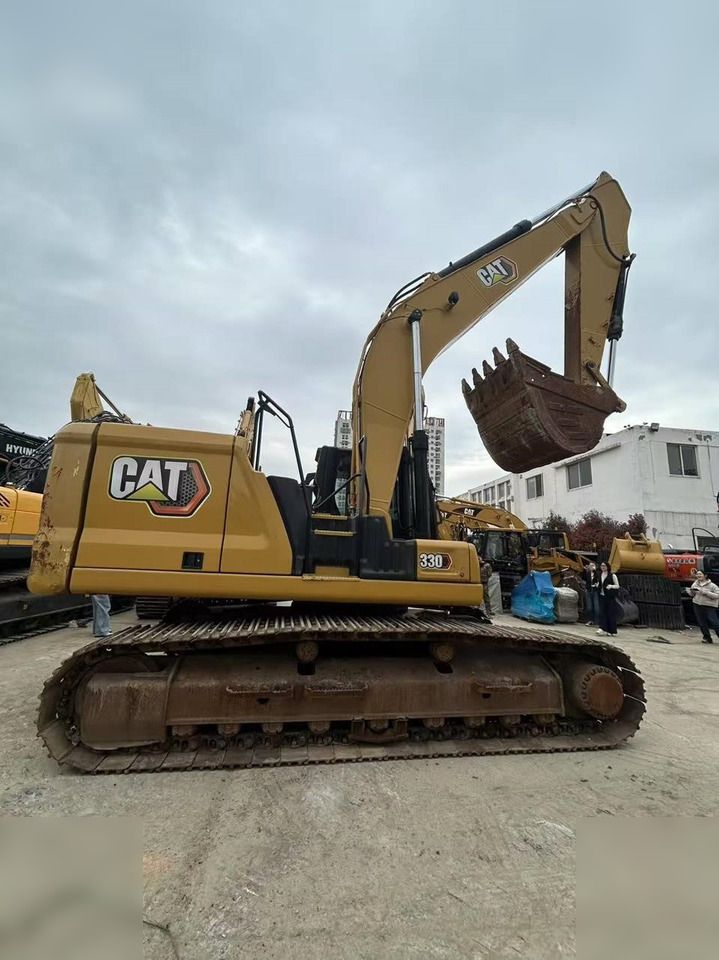 2024 Caterpillar 330 crawler excavator side view 2024 Caterpillar 330 crawler excavator side view