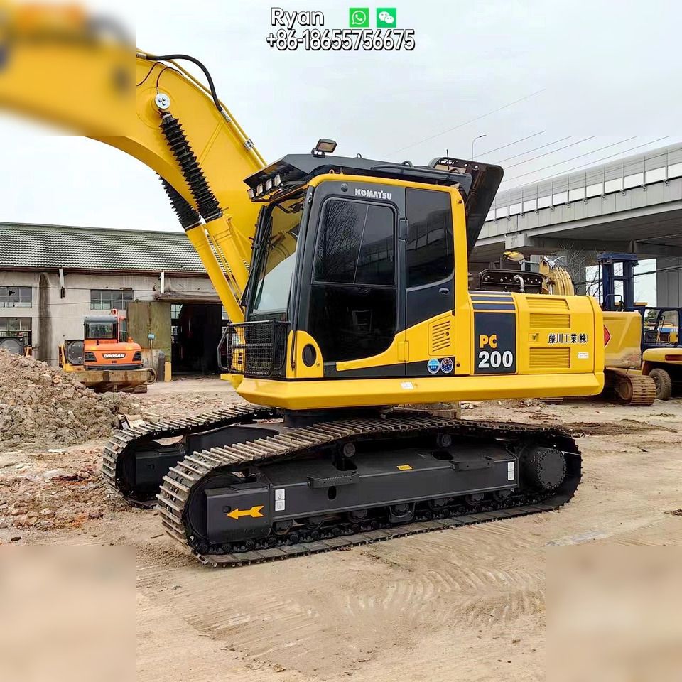 2022 Komatsu PC200-8 Raupenbagger, Seitenansicht 2022 Komatsu PC200-8 Raupenbagger, Seitenansicht