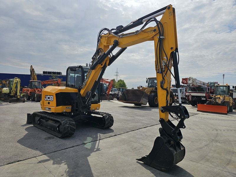 2022 JCB 86C-2T crawler excavator, side view